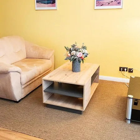 Haus-ornum-1-og-o-wohnung-13 韦斯特兰